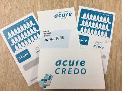 リニューアルした名刺とクレドカード